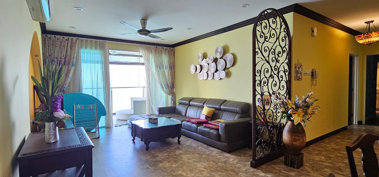 10 Island Resort Condominium For Sale
