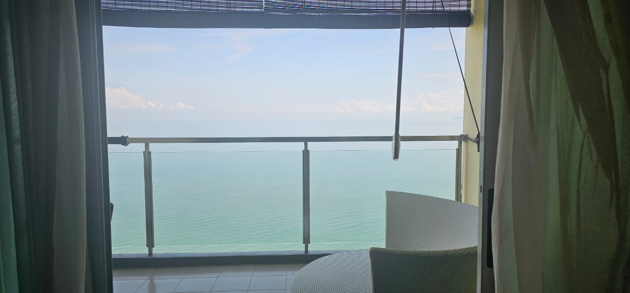 10 Island Resort Condominium For Sale