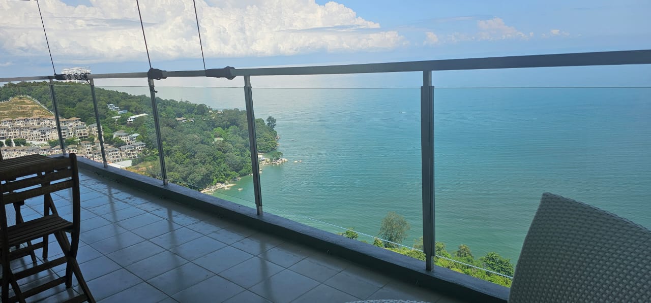 10 Island Resort Condominium For Sale