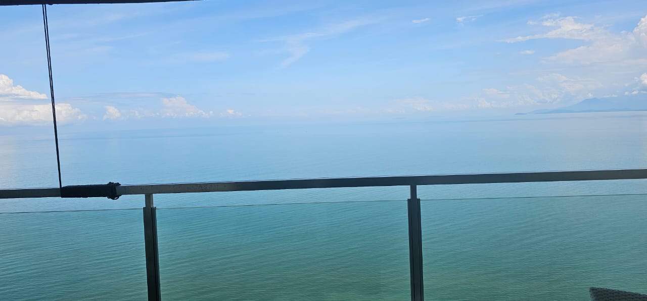10 Island Resort Condominium For Sale