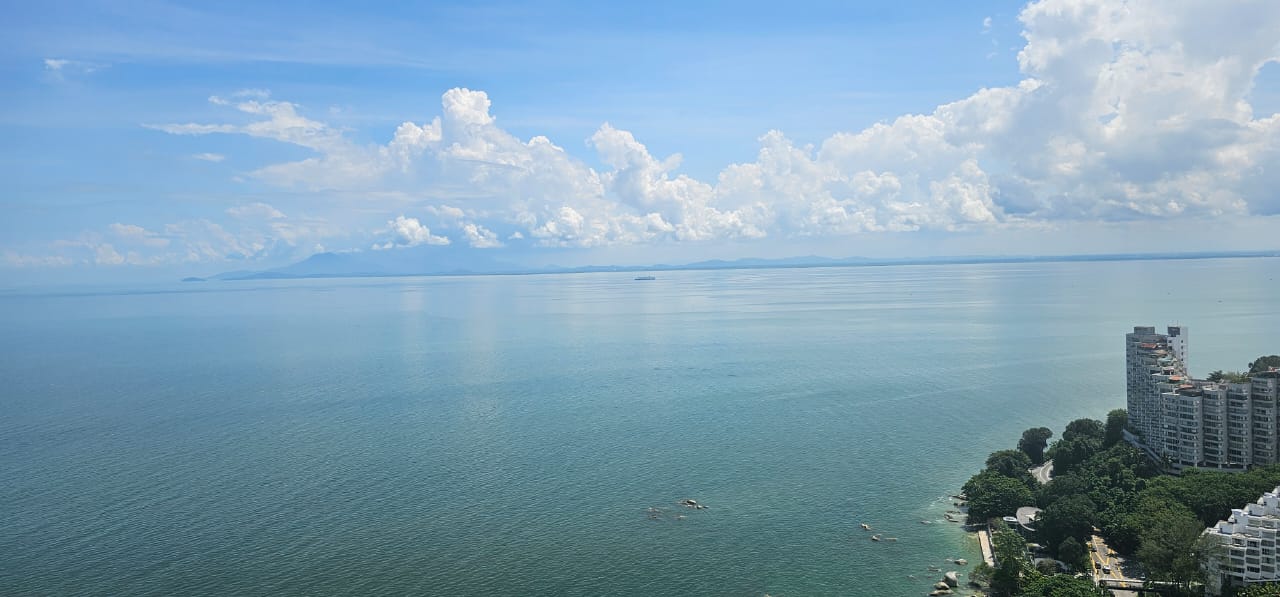10 Island Resort Condominium For Sale