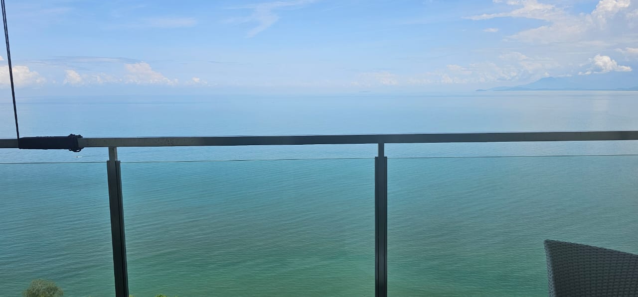10 Island Resort Condominium For Sale