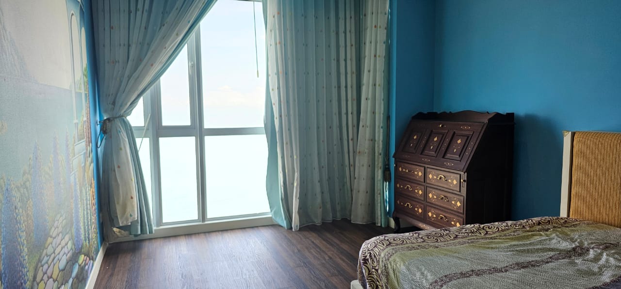 10 Island Resort Condominium For Sale