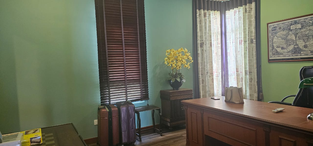 10 Island Resort Condominium For Sale