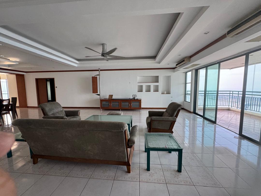 The Rengency Condominium For Rent