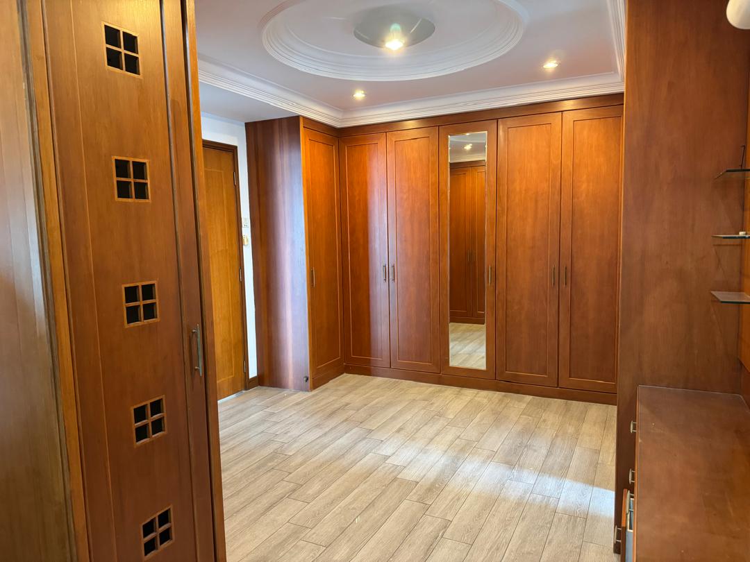 The Rengency Condominium For Rent