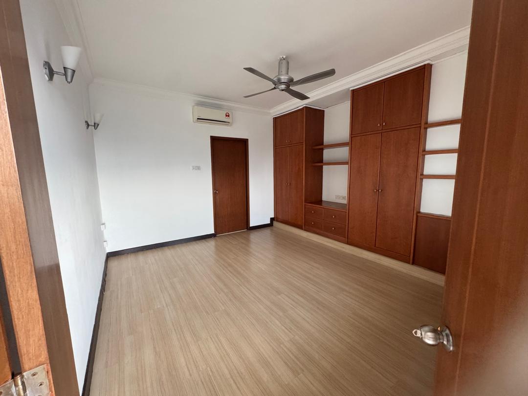 The Rengency Condominium For Rent