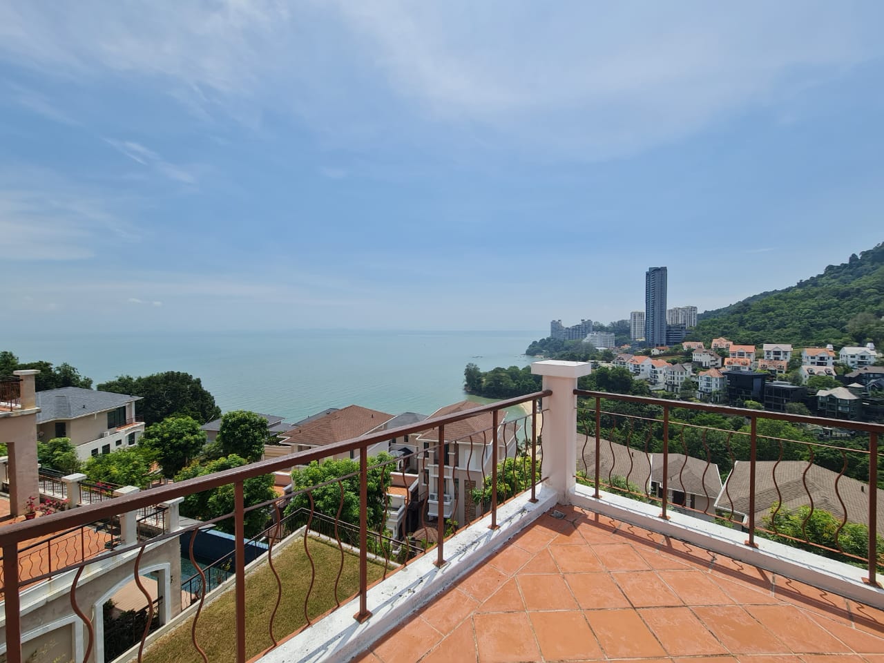 Moonlight Bay Bungalow Villa For Sale