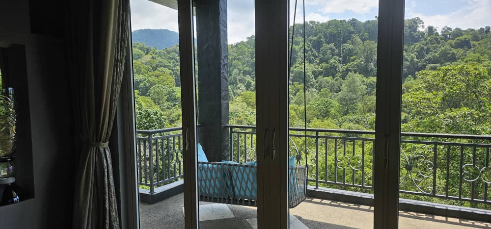 Batu Ferringhi Hilltop Bungalow For Sale | 7600sqft | 4+1R6B | RM924.82/sqft