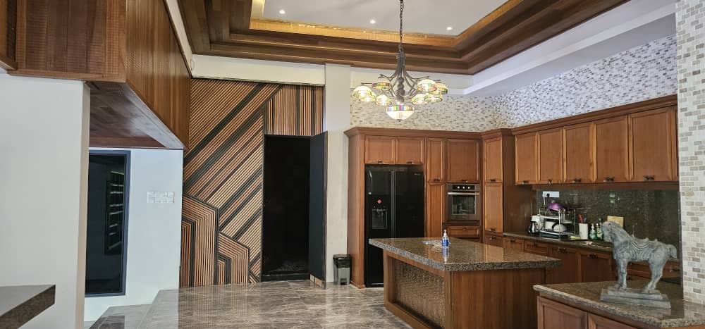 Batu Ferringhi Hilltop Bungalow For Sale | 7600sqft | 4+1R6B | RM924.82/sqft
