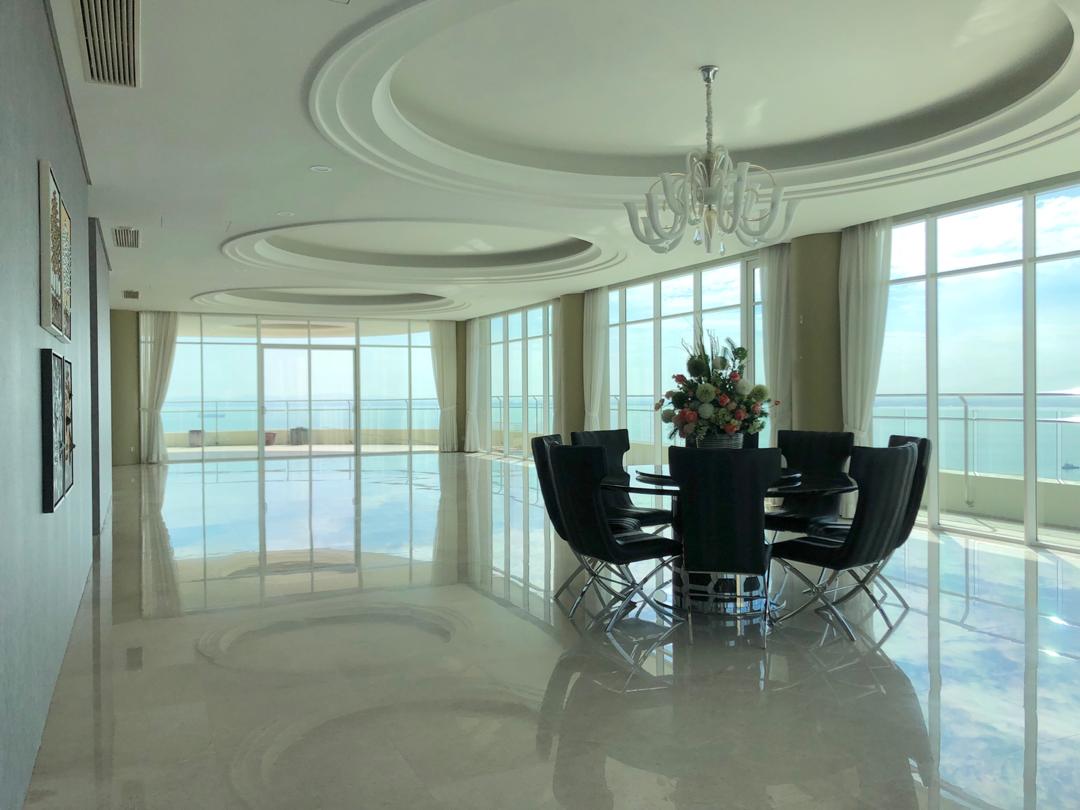 8 Gurney (The Shore Condominium) For Sale