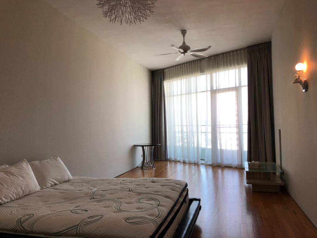 8 Gurney (The Shore Condominium) For Sale