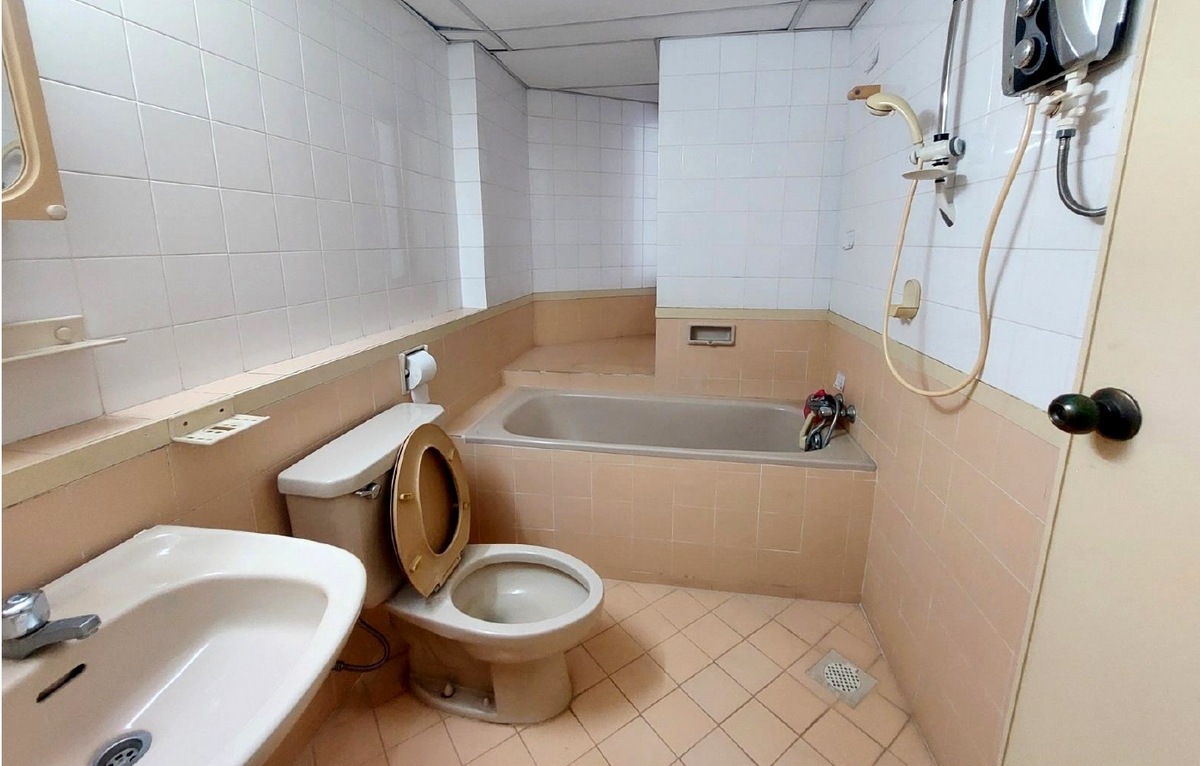 Scotland Park Condominium For Sale