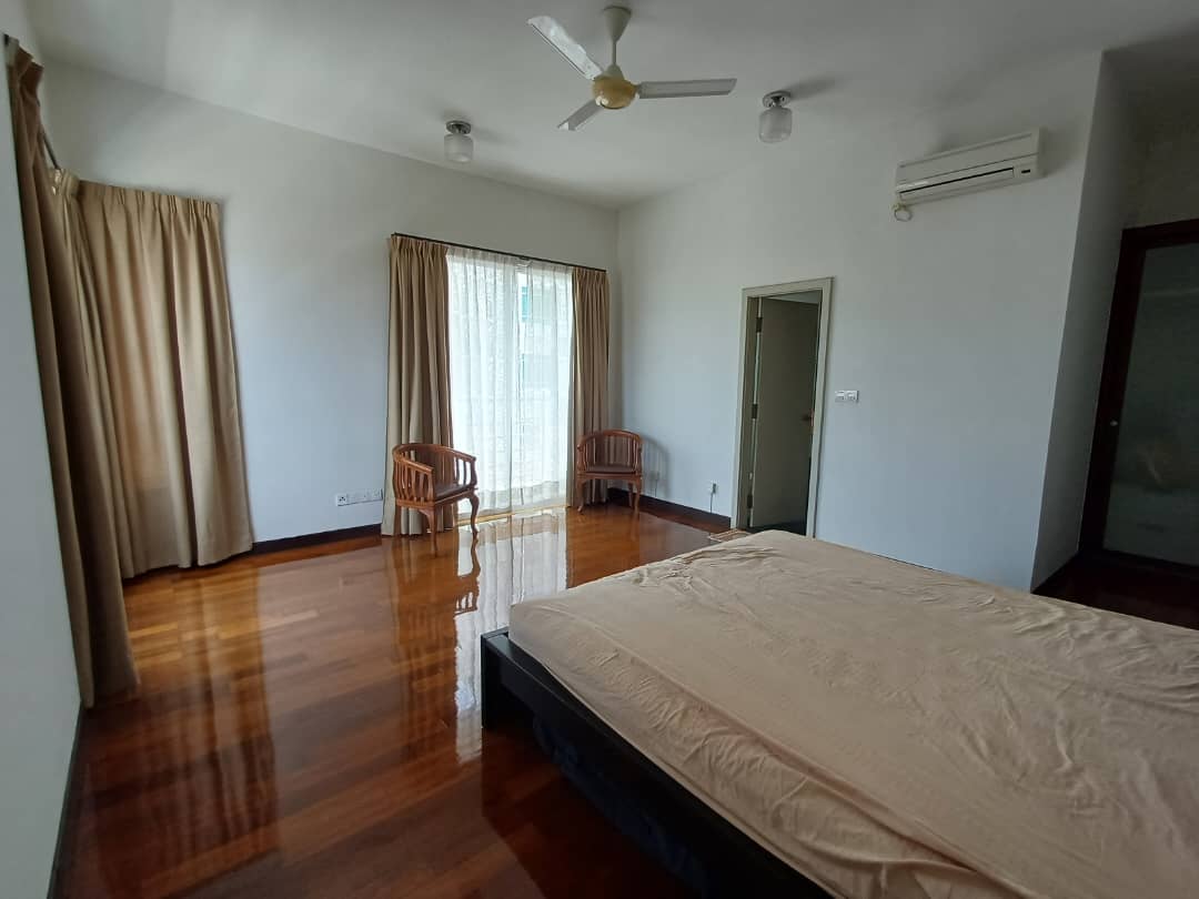 Baystar Condominium For Sale