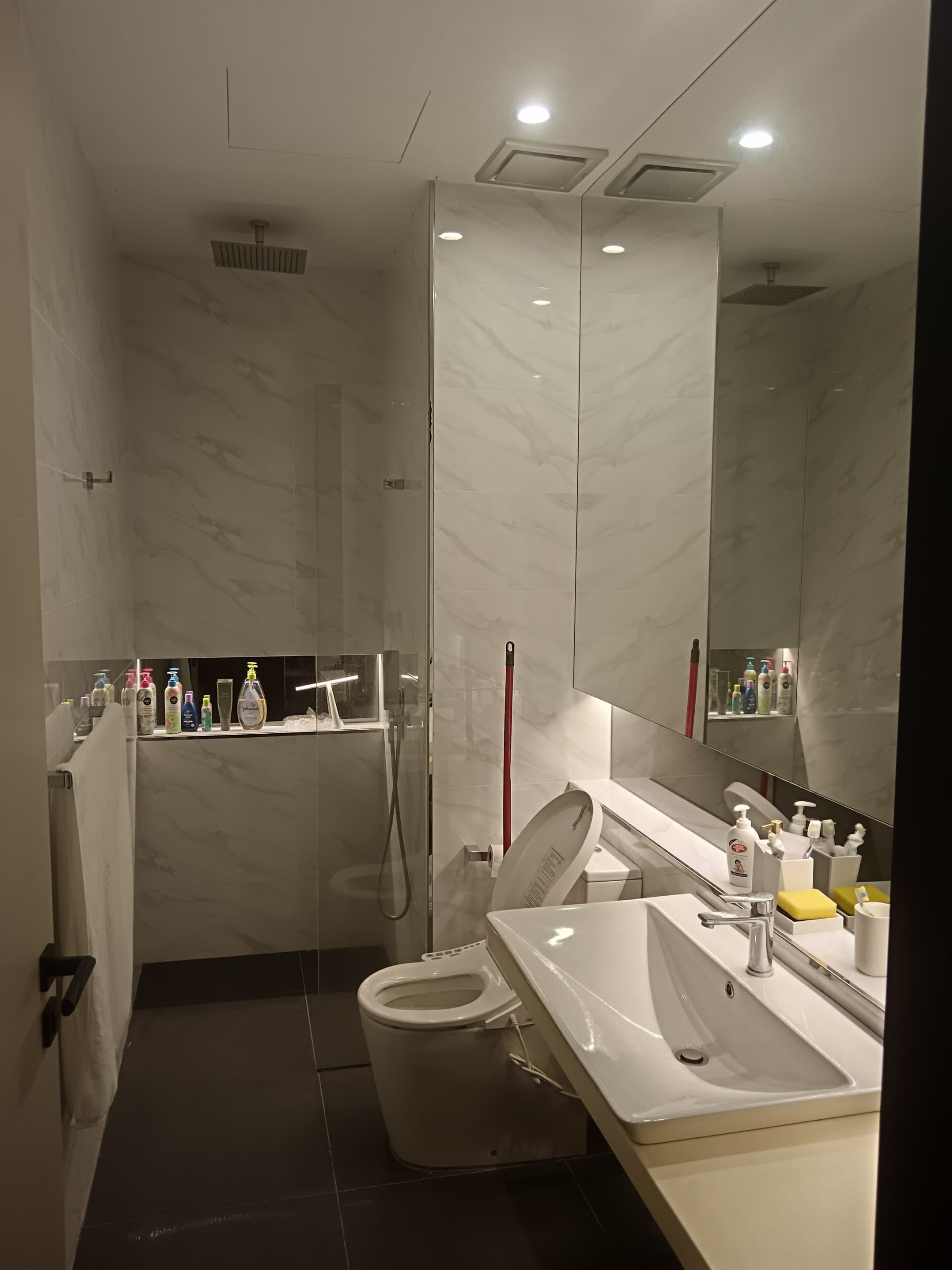 City Of Dreams Condominium For Rent