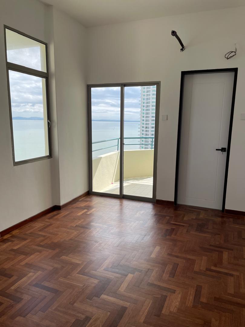 Diamond Villa Condominium For Sale