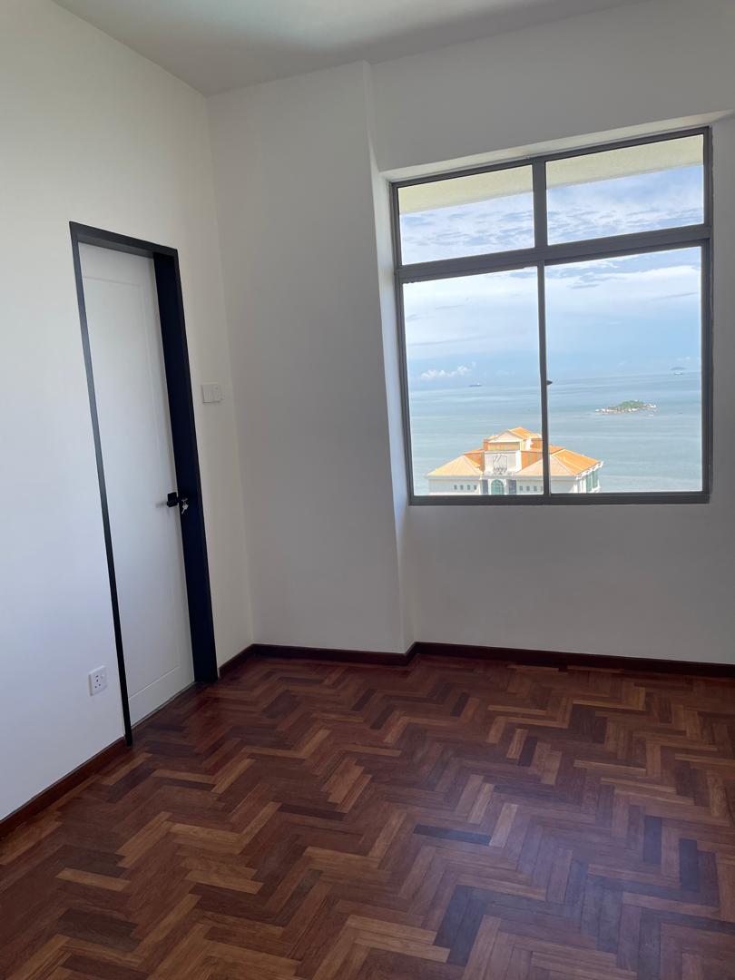 Diamond Villa Condominium For Sale