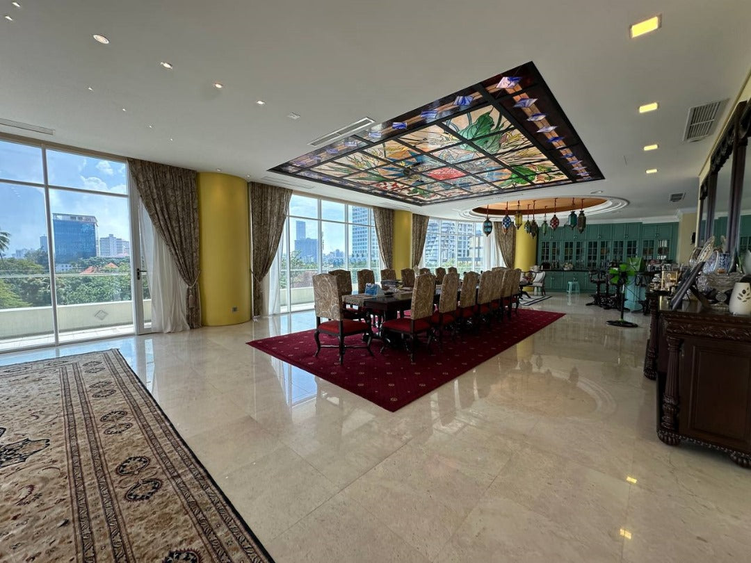 8 Gurney (The Shore Condominium) For Sale