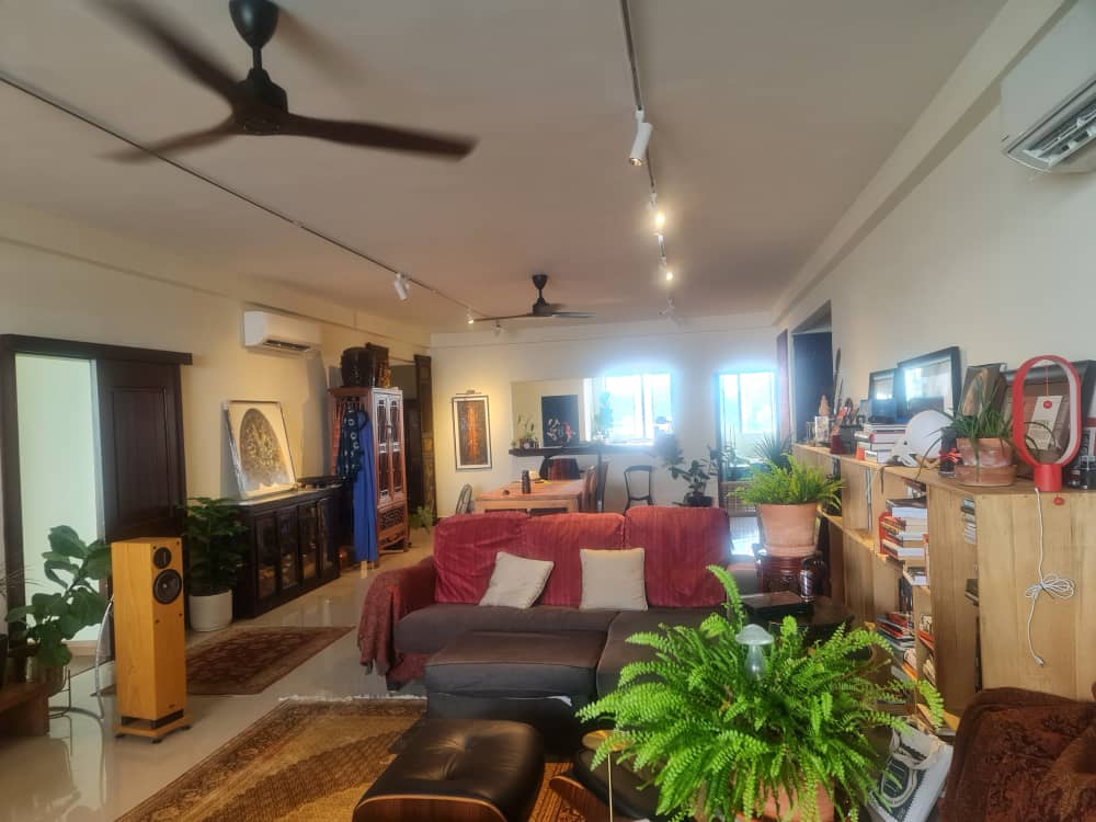 Gurney Beach Resort Condominium For Sale