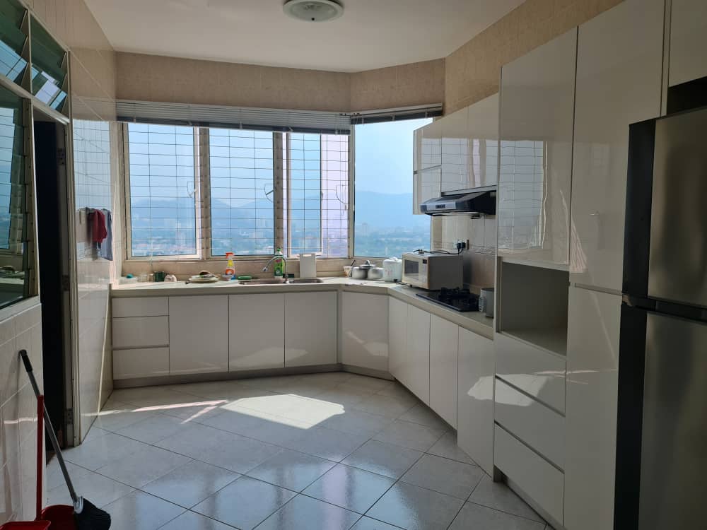 Gurney Beach Resort Condominium For Sale