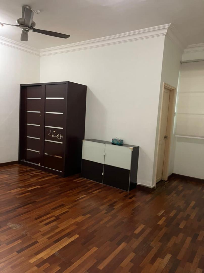 Gurney Beach Resort Condominium For Sale