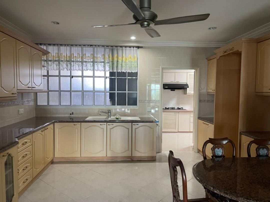 Gurney Beach Resort Condominium For Sale