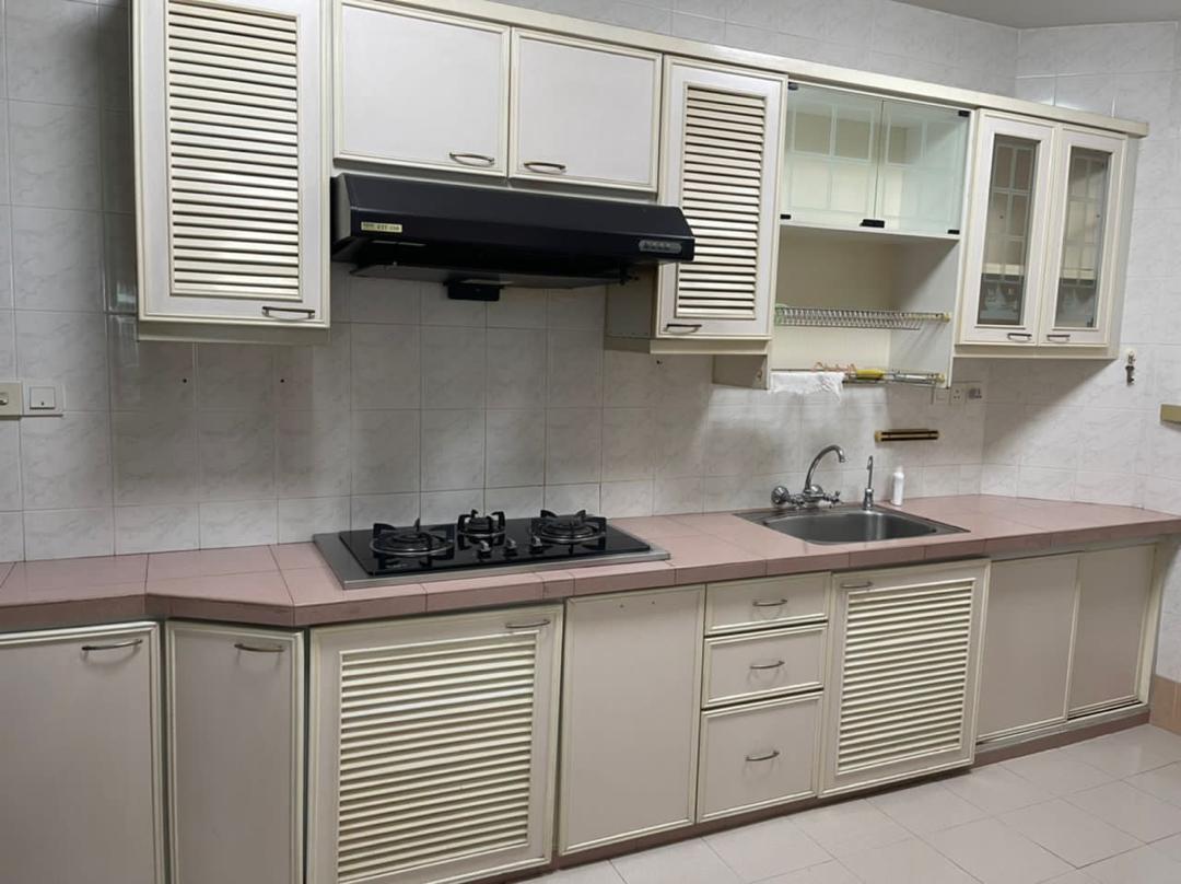 Gurney Beach Resort Condominium For Sale