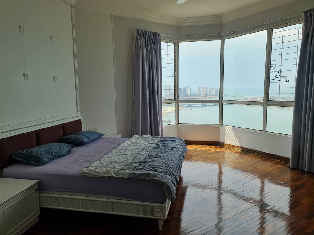 Gurney Beach Resort Condominium For Sale