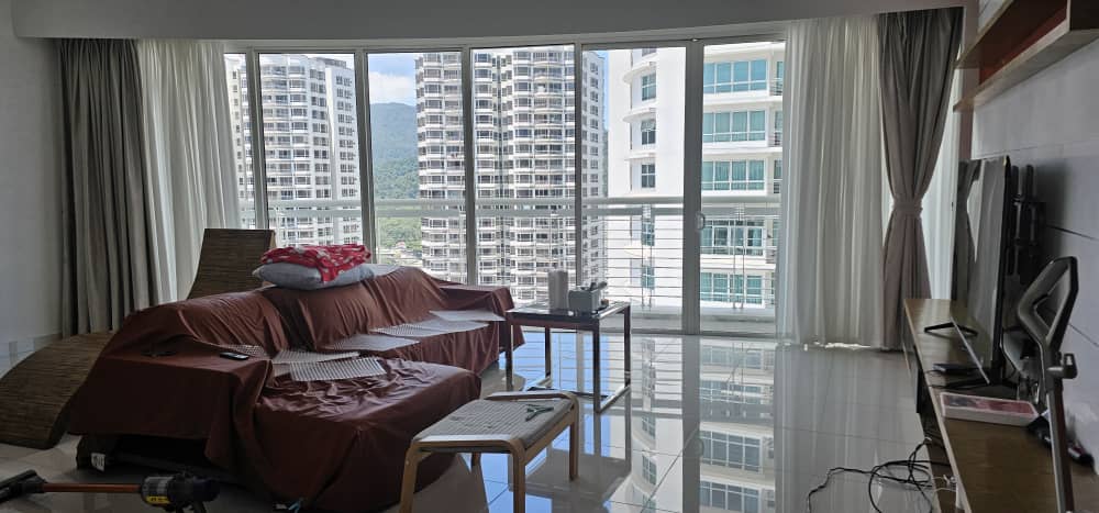 Gurney Paragon Condominium For Sale
