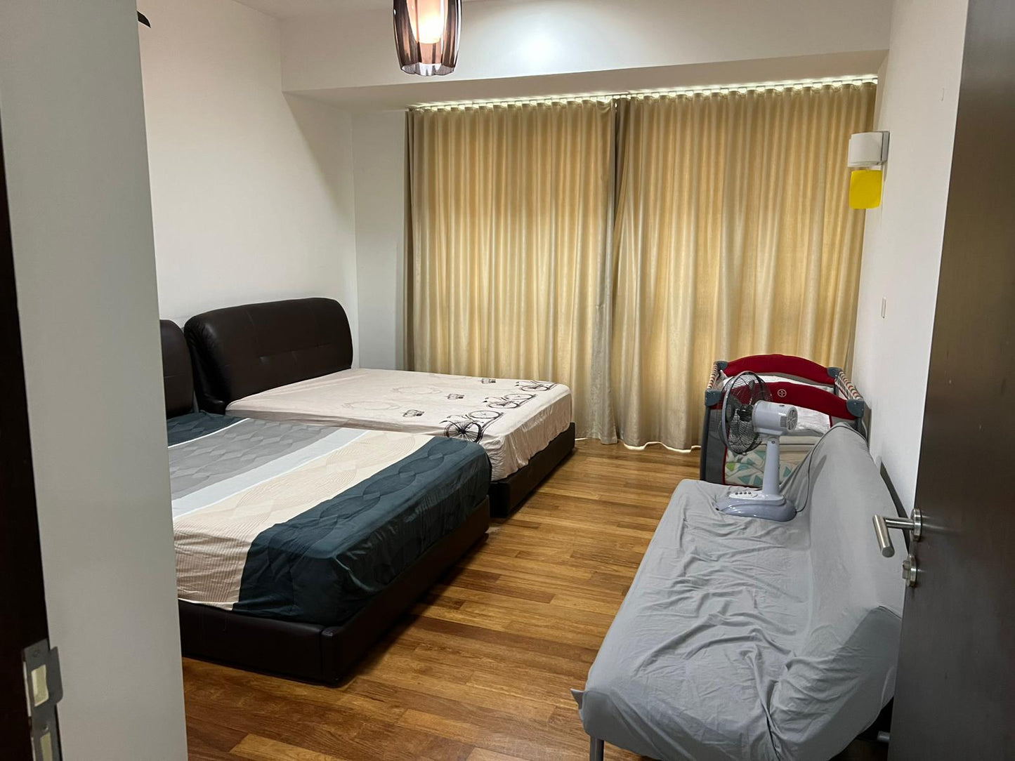 Gurney Paragon Condominium For Sale