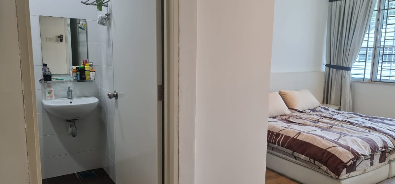 Gurney Landed House For Sale