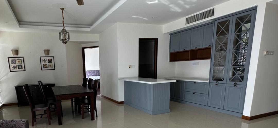 Hillcrest Residence For Rent