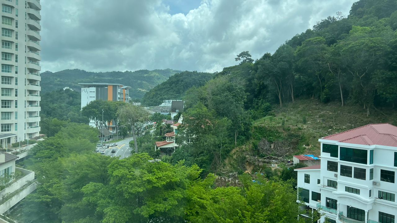 Hillcrest Residence For Rent