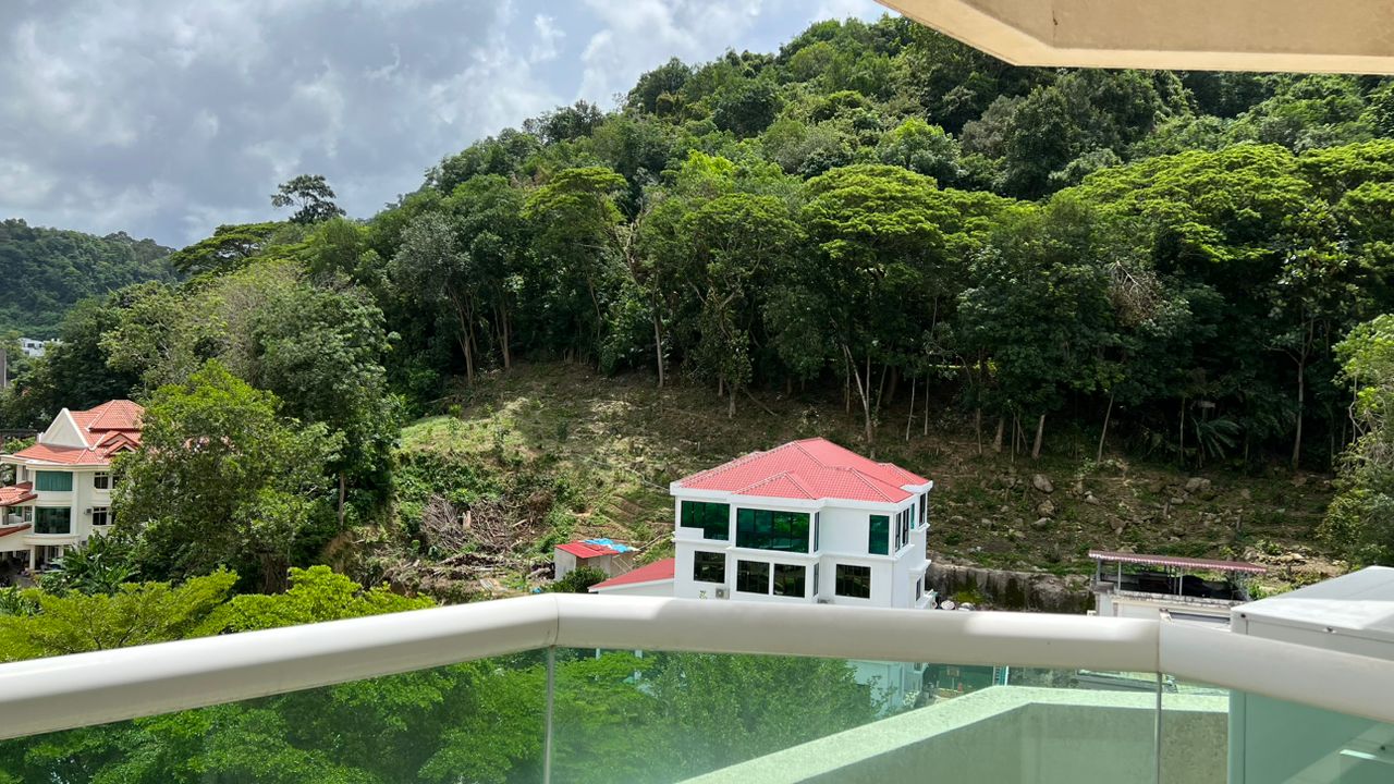 Hillcrest Residence For Rent