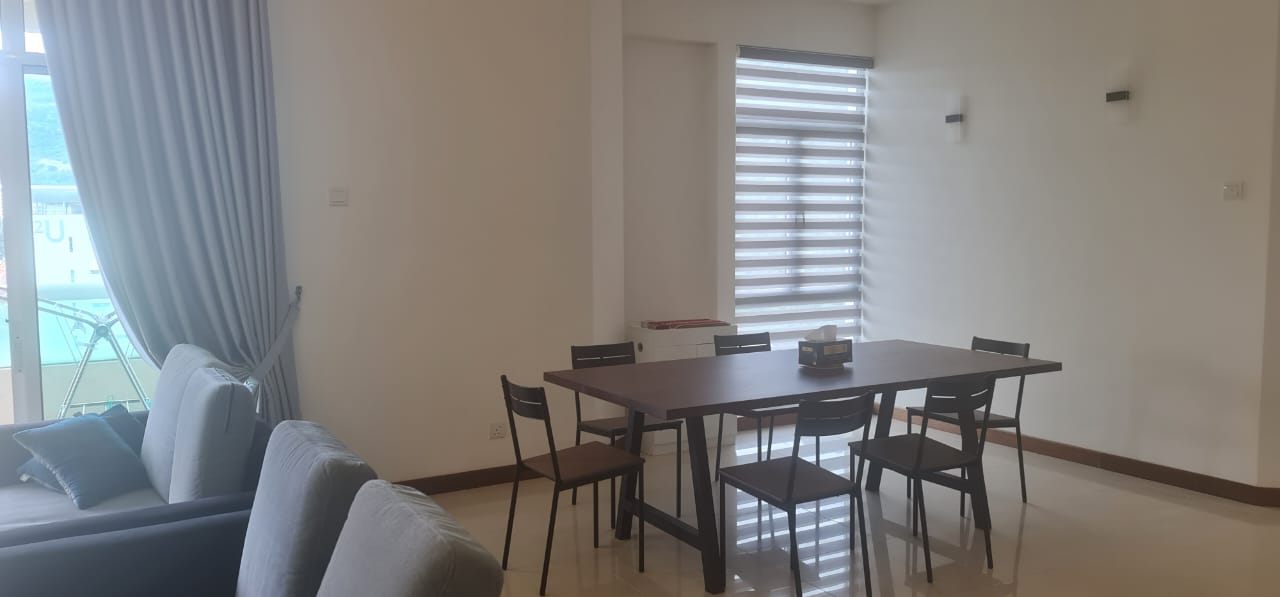 Hillcrest Residence For Sale