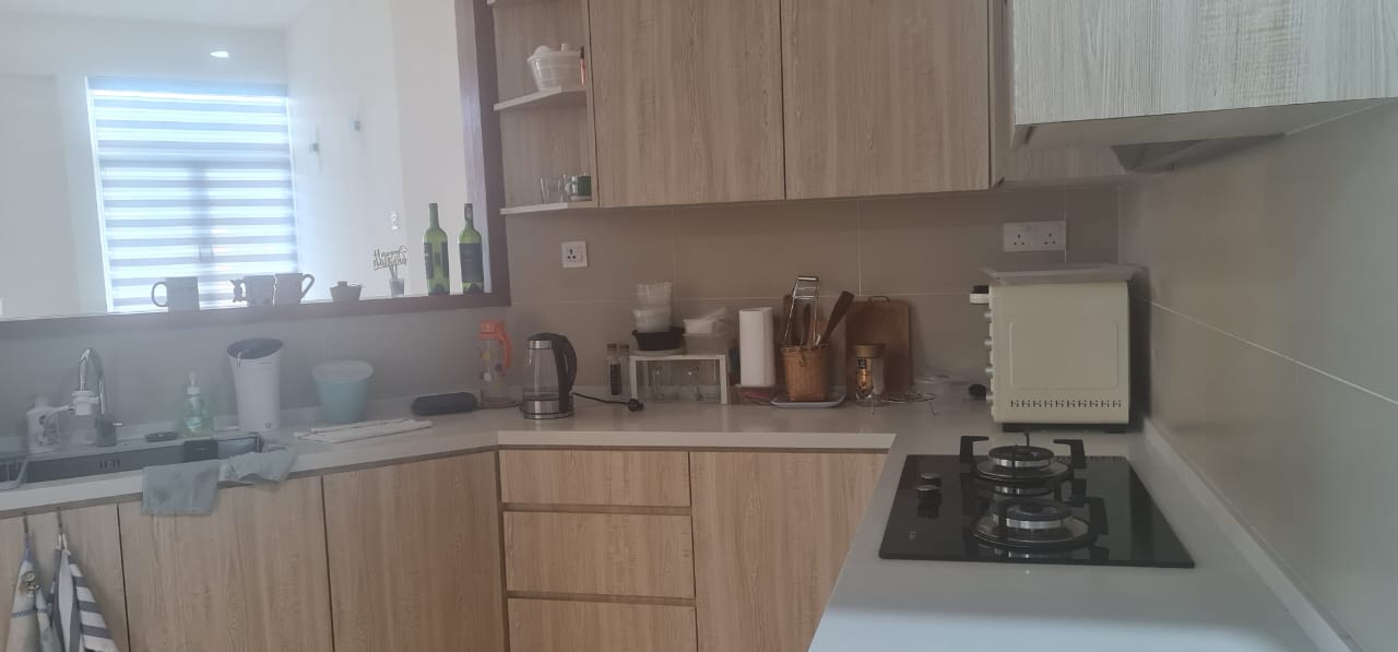 Hillcrest Residence For Sale
