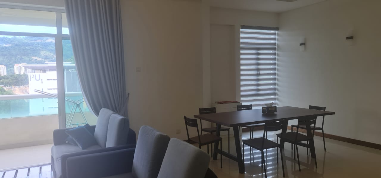 Hillcrest Residence For Sale