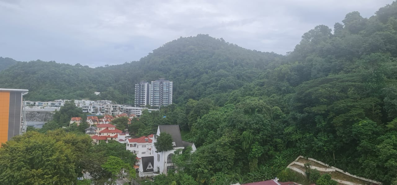 Hillcrest Residence For Sale