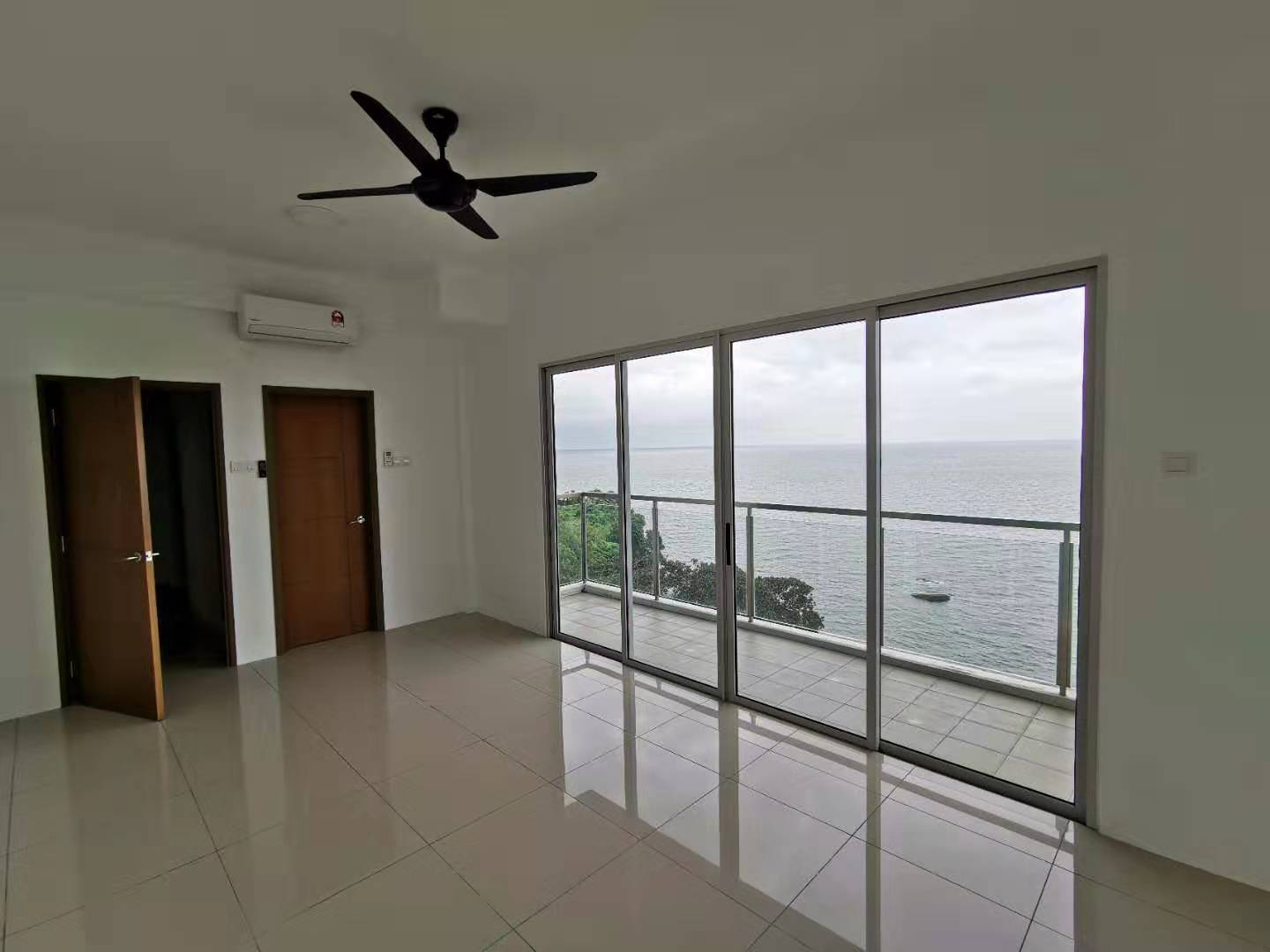 10 Island Resort Semi D Villa For Sale