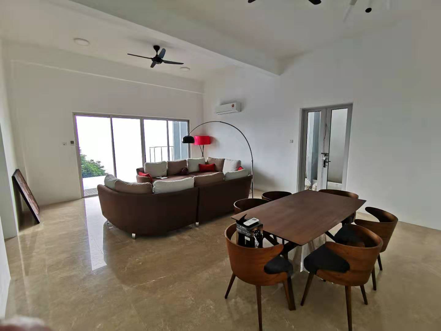 10 Island Resort Semi D Villa For Sale