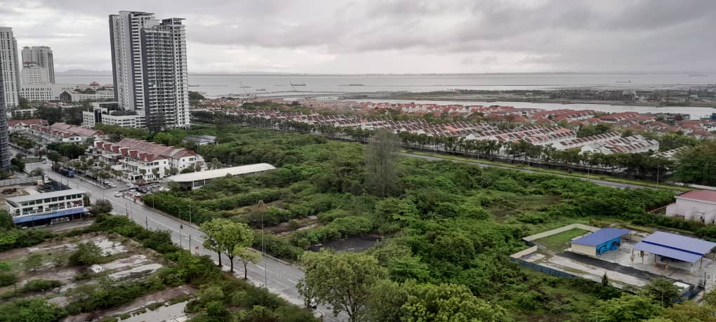 One One Eight (118 @ Island Plaza) For Sale