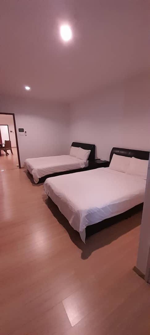 One One Eight (118 @ Island Plaza) For Sale