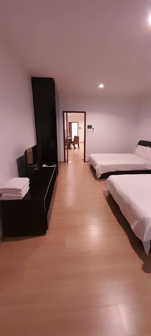 One One Eight (118 @ Island Plaza) For Sale