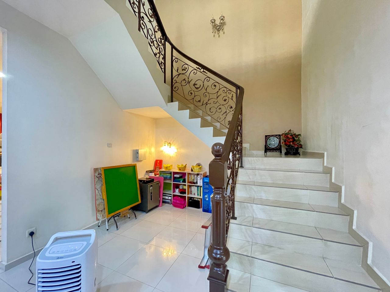 Greenlane Landed House For Sale