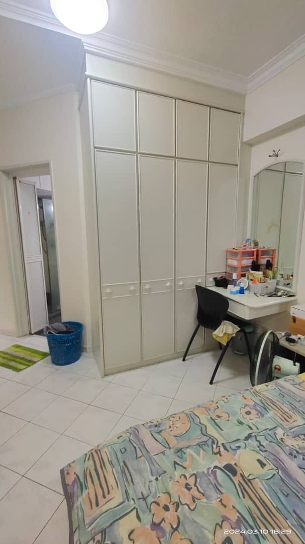 Marina Bay Condominium For Sale