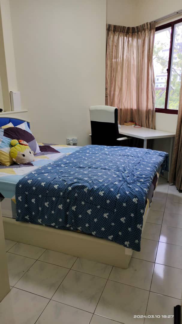 Marina Bay Condominium For Sale
