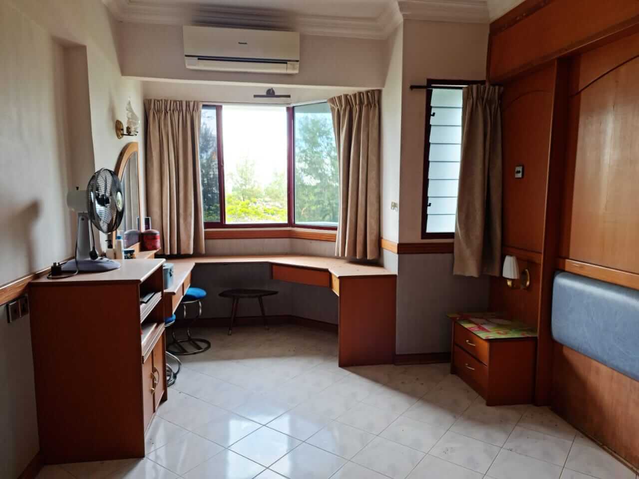 Marina Bay Condominium For Sale
