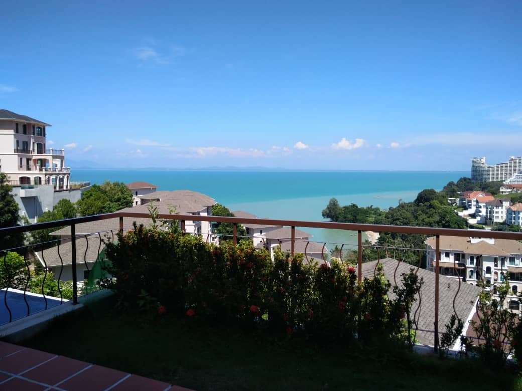Moonlight Bay Condominium For Rent