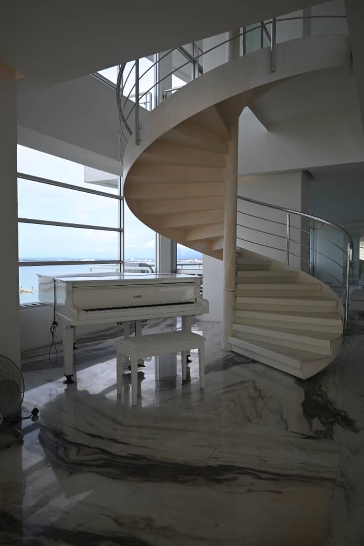 Millennium Tower Condominium For Rent