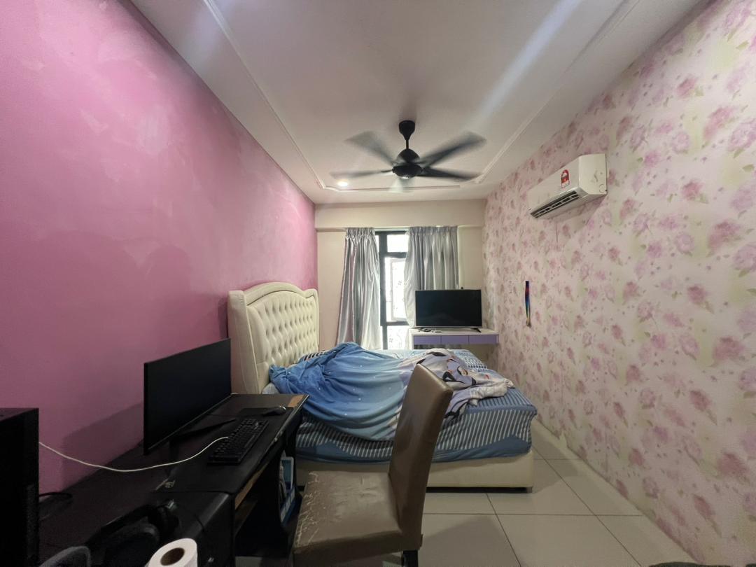 98 Nibong Residence Condominium For Sale